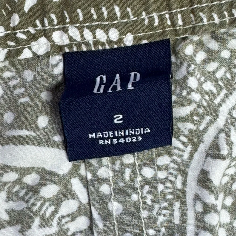Gap Paisley Print Skirt in Green and White